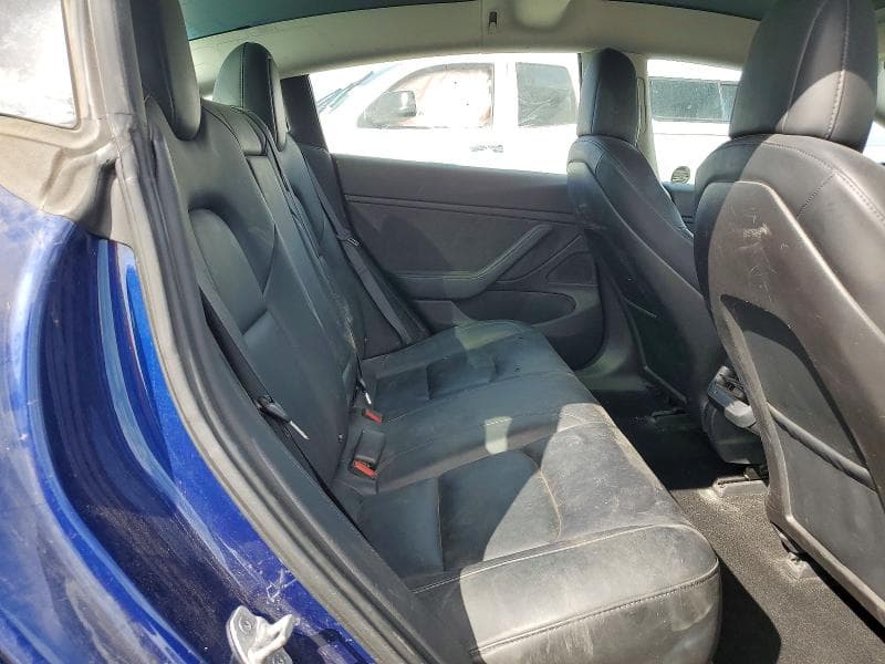 2018 TESLA MODEL 3 10