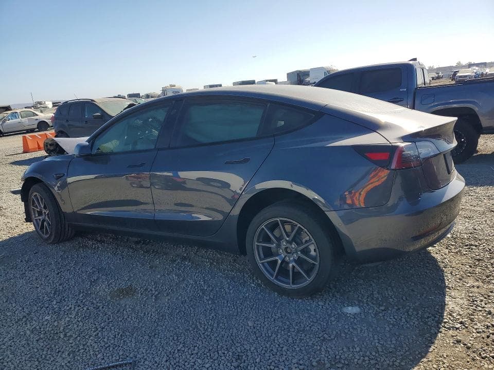 2022 TESLA MODEL 3 2