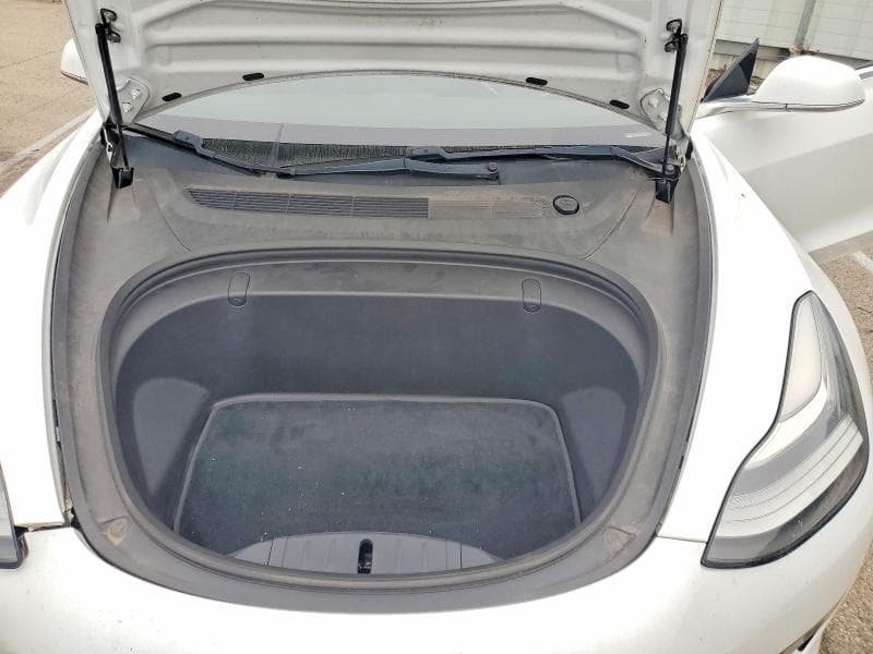 2018 TESLA MODEL 3 11