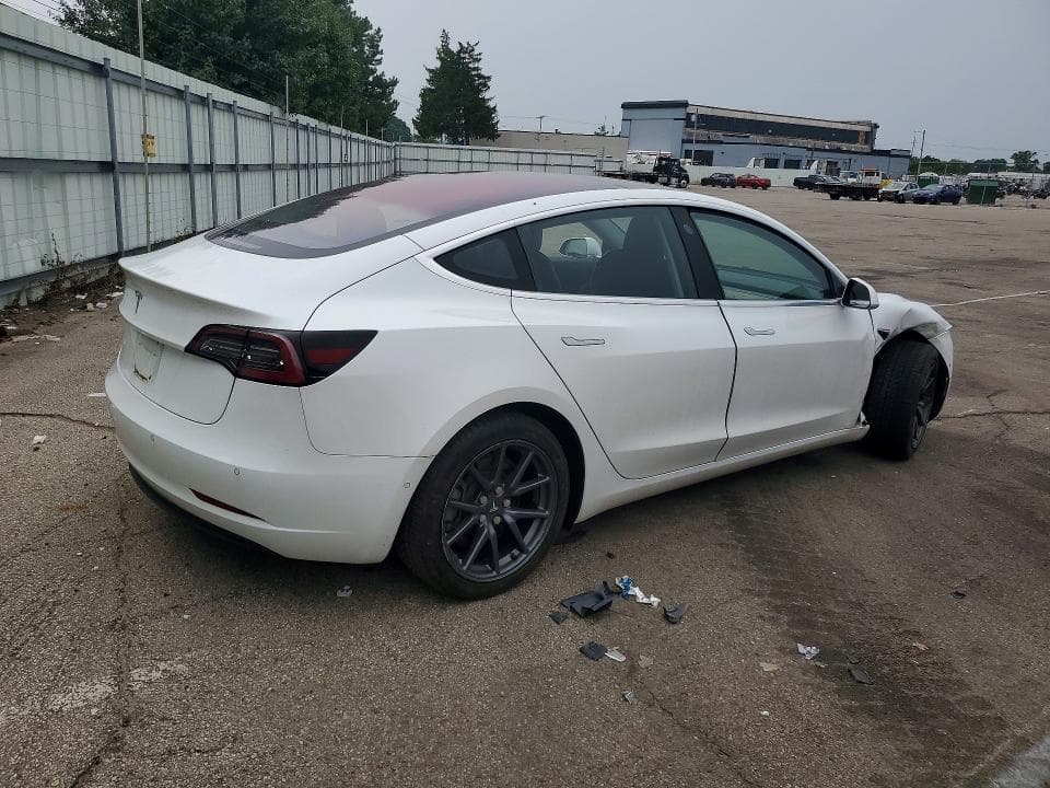 2018 TESLA MODEL 3 3