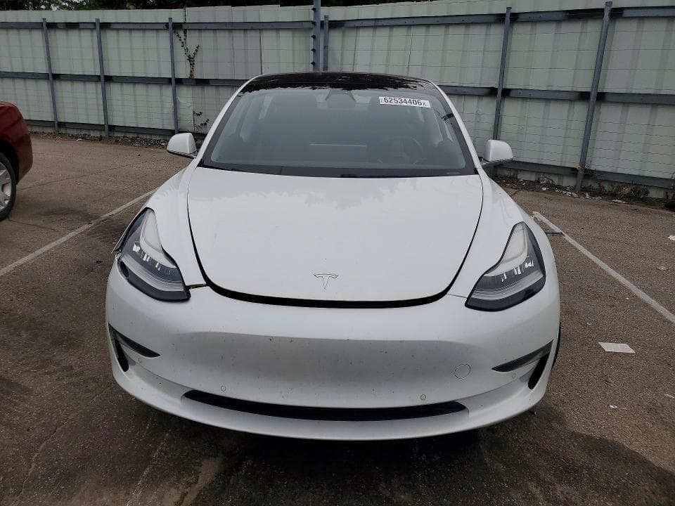 2018 TESLA MODEL 3 5