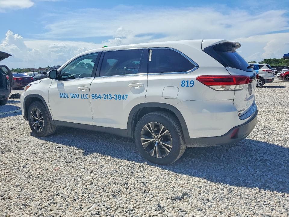 2019 TOYOTA HIGHLANDER LE LE 2