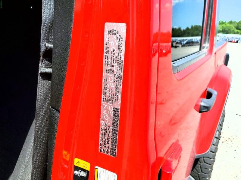 2021 JEEP GLADIATOR SPORT 12