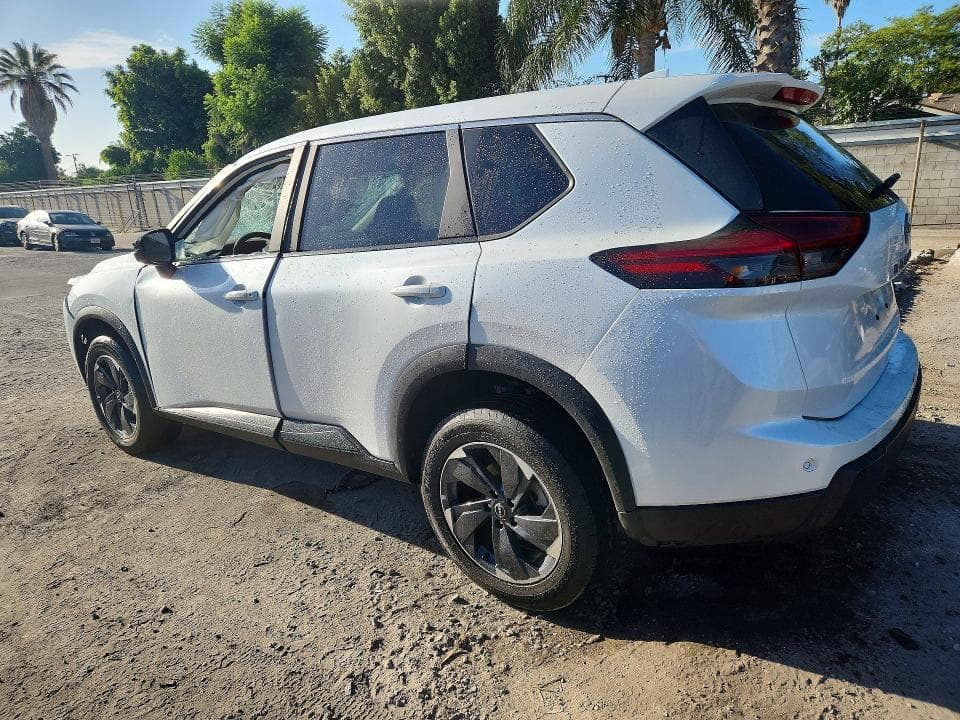 2025 NISSAN ROGUE SV 2