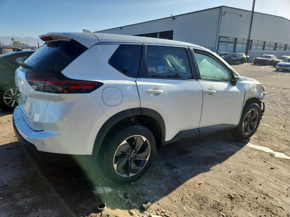 2025 NISSAN ROGUE SV 3