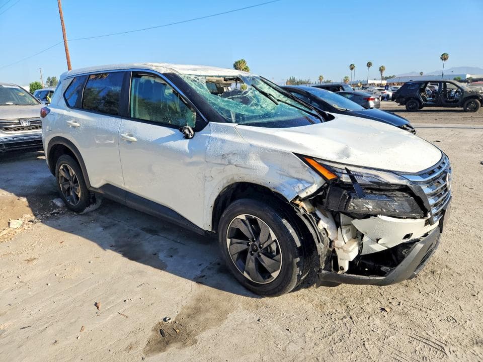 2025 NISSAN ROGUE SV 4