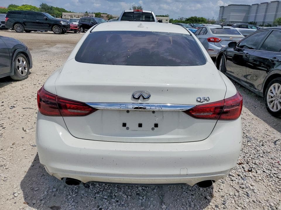 2018 INFINITI Q50 3.0T LUXE 6