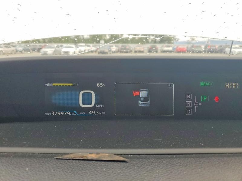 2017 TOYOTA PRIUS THREE TOURING 9