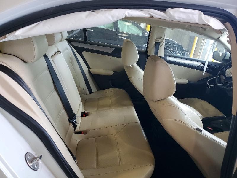 2017 VOLKSWAGEN JETTA SE 10