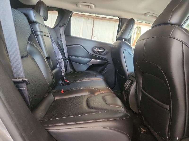 2019 JEEP CHEROKEE LIMITED 11