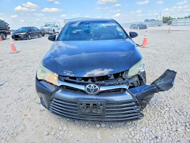 2017 TOYOTA CAMRY LE 5