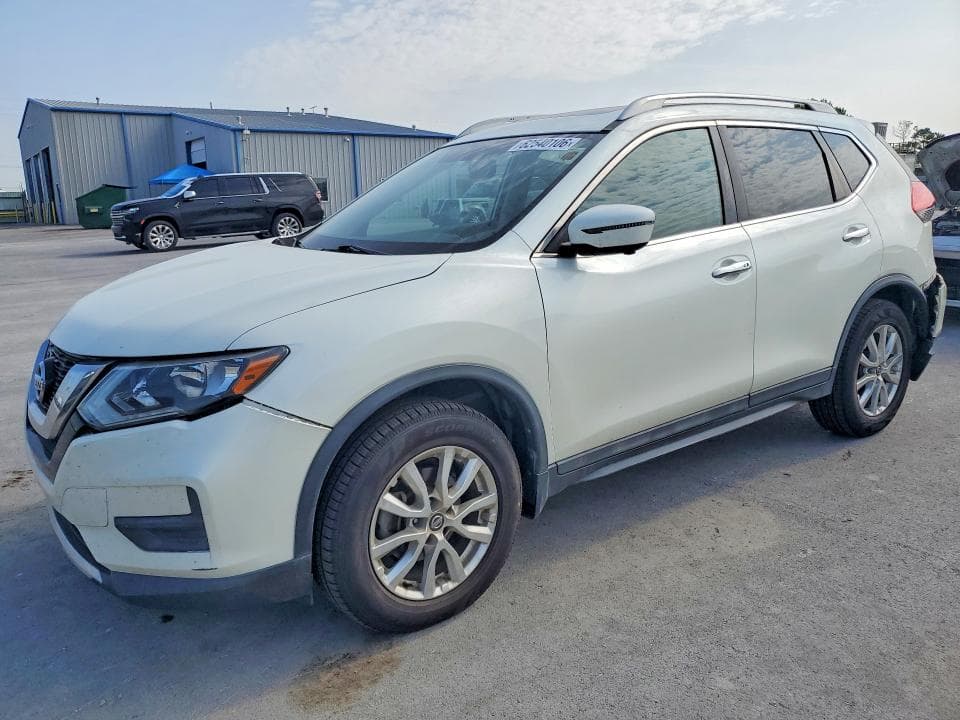 2017 NISSAN ROGUE SV - 1