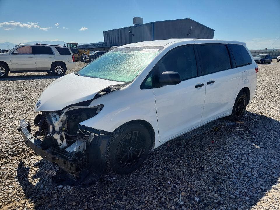 2017 TOYOTA SIENNA L 7-PASSENGER - 1