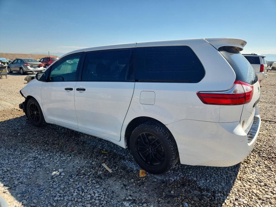 2017 TOYOTA SIENNA L 7-PASSENGER 2