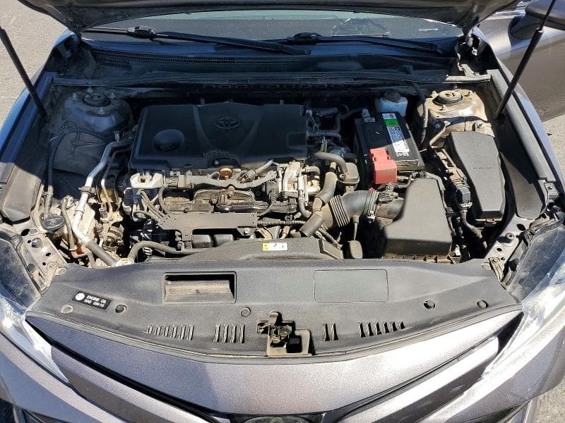 2019 TOYOTA CAMRY LE 11