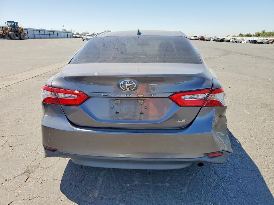 2019 TOYOTA CAMRY LE 6