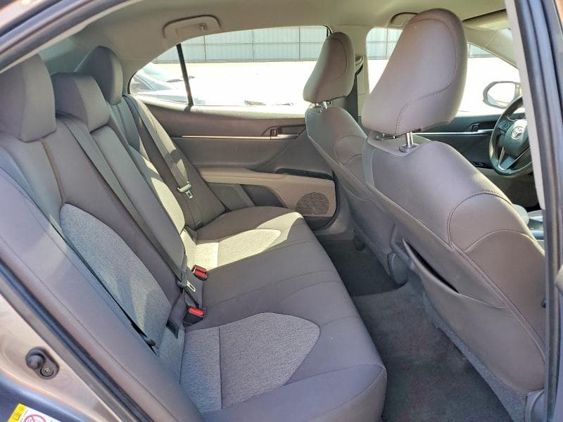 2019 TOYOTA CAMRY LE 10
