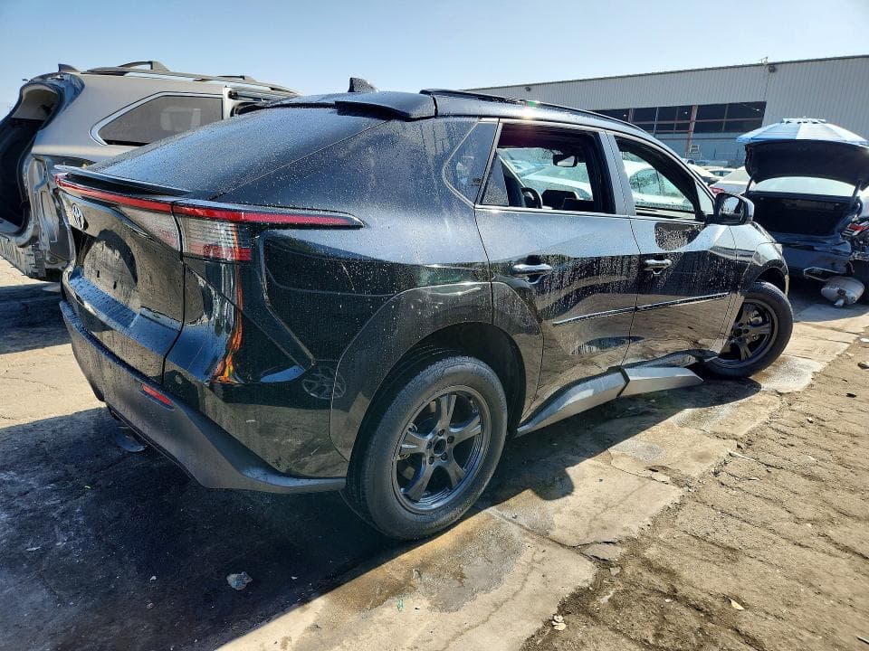 2023 TOYOTA BZ4X XLE 3