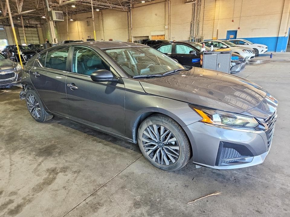 2025 NISSAN ALTIMA SV 4