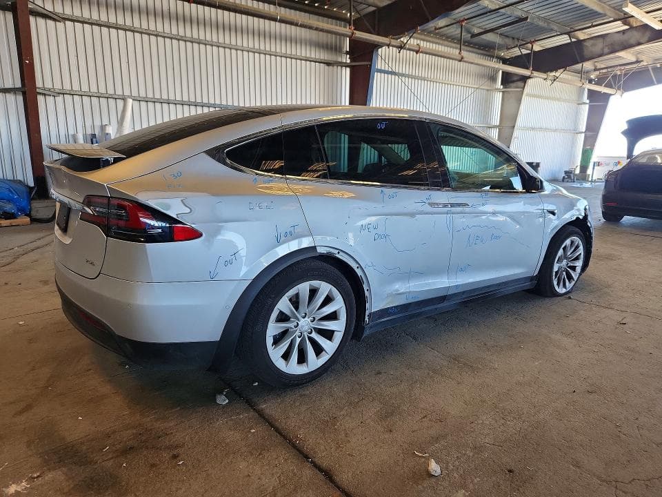 2018 TESLA MODEL X 3
