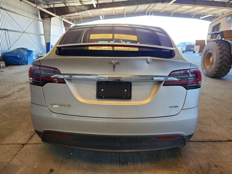 2018 TESLA MODEL X 6