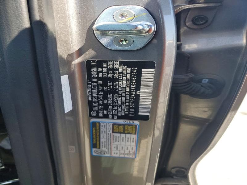 2019 KIA SORENTO LX V6 12