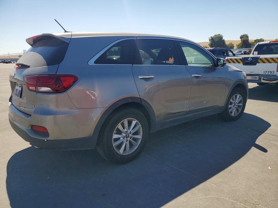 2019 KIA SORENTO LX V6 3
