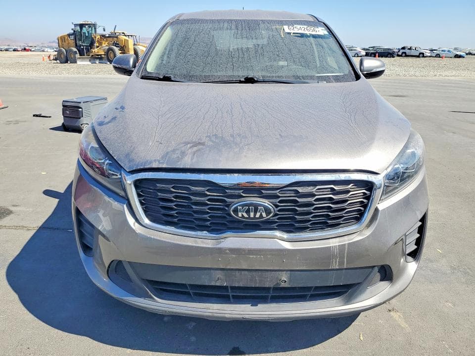 2019 KIA SORENTO LX V6 5