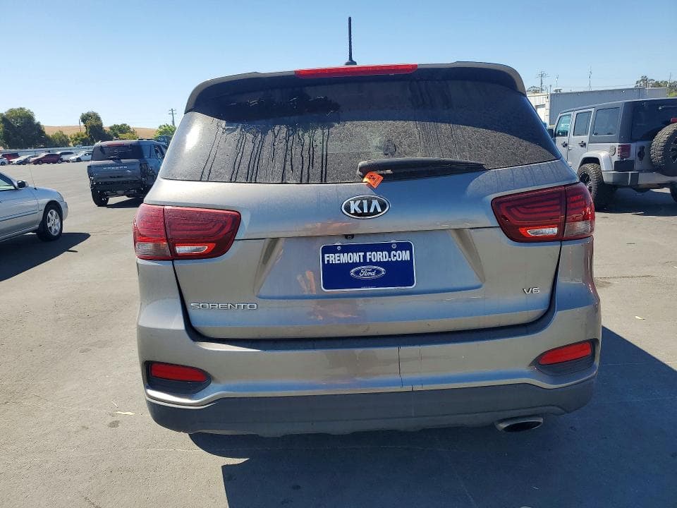 2019 KIA SORENTO LX V6 6