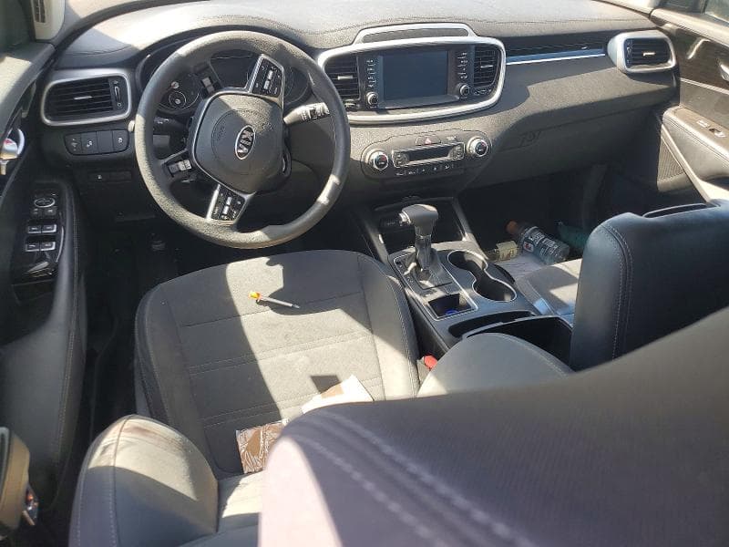 2019 KIA SORENTO LX V6 8