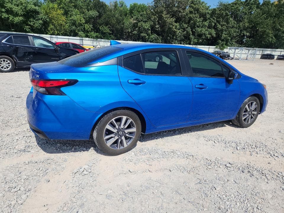 2020 NISSAN VERSA SV 3