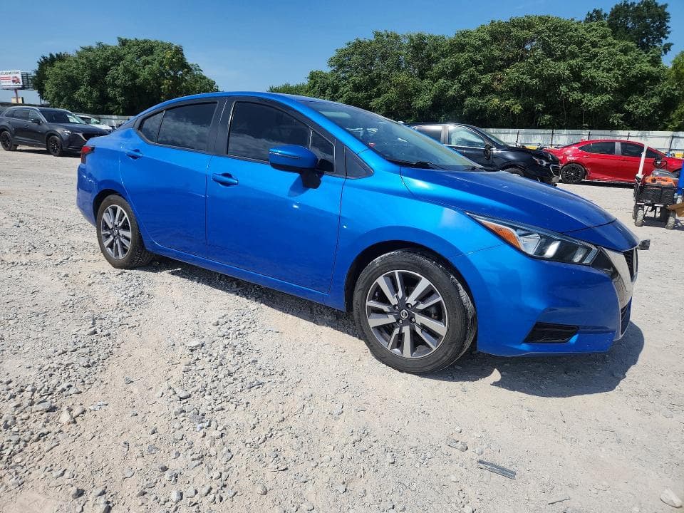 2020 NISSAN VERSA SV 4