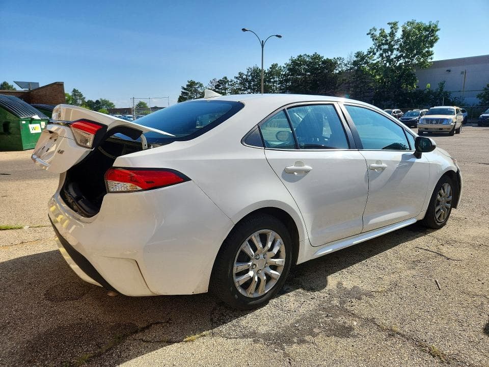 2021 TOYOTA COROLLA LE 3