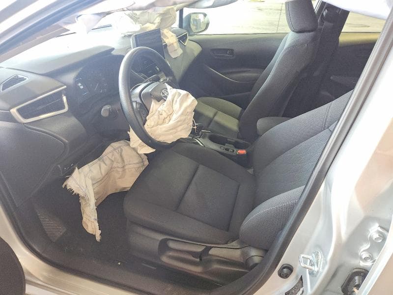 2025 TOYOTA COROLLA LE 7