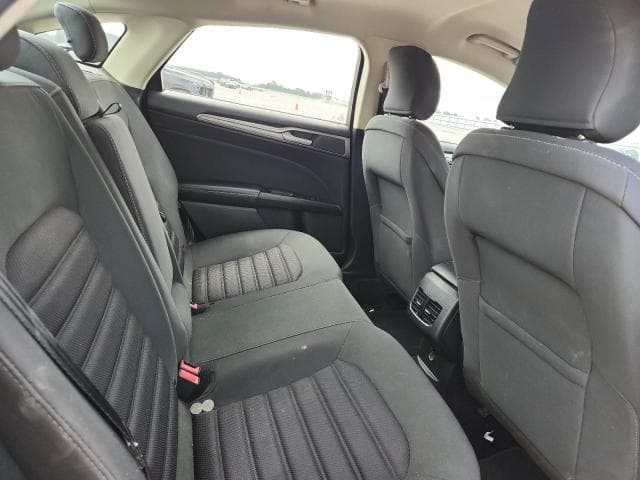 2017 FORD FUSION SE 10