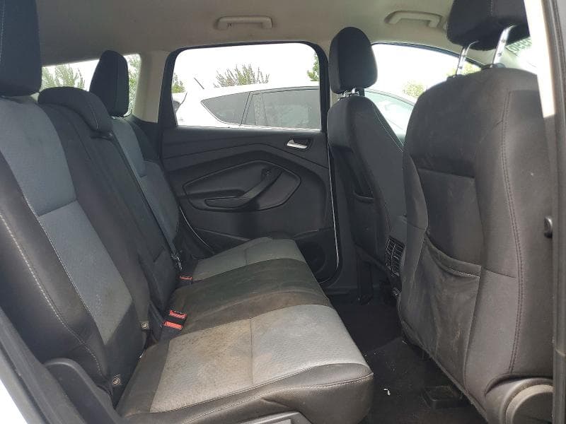 2017 FORD ESCAPE SE 11