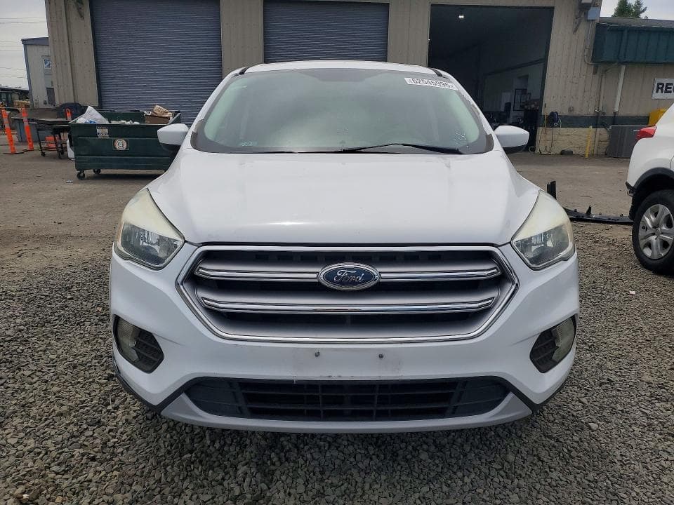 2017 FORD ESCAPE SE 5