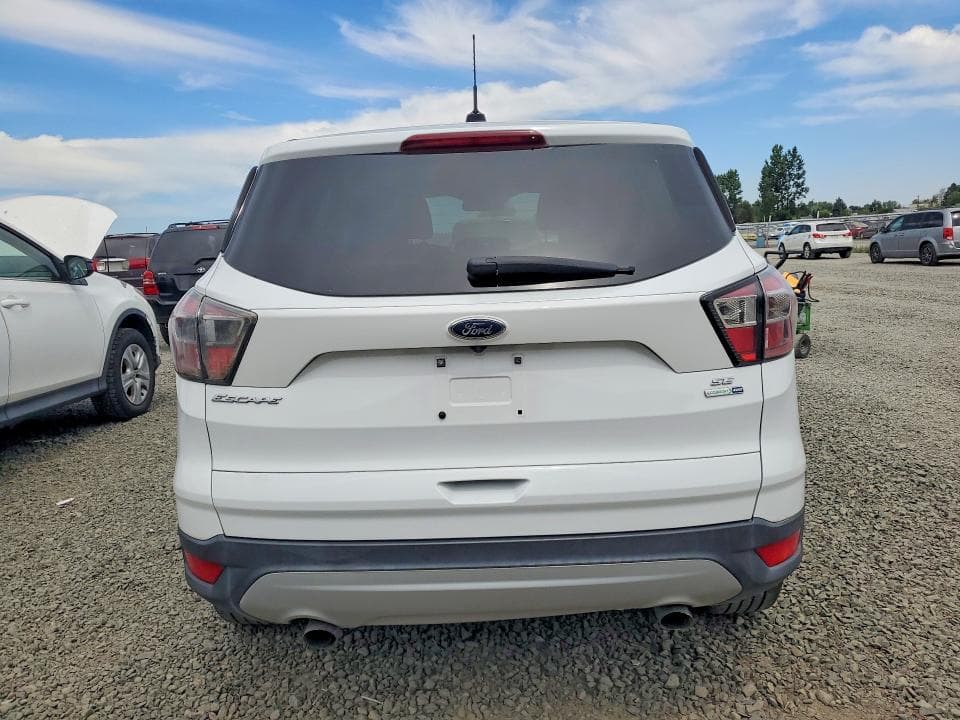 2017 FORD ESCAPE SE 6