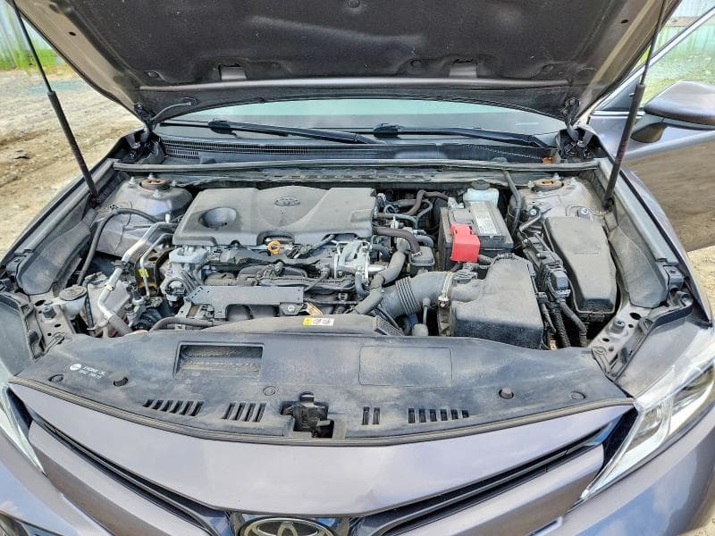 2019 TOYOTA CAMRY LE 11