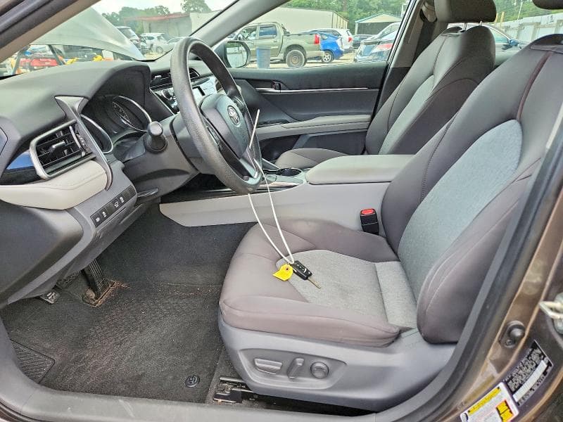 2019 TOYOTA CAMRY LE 7