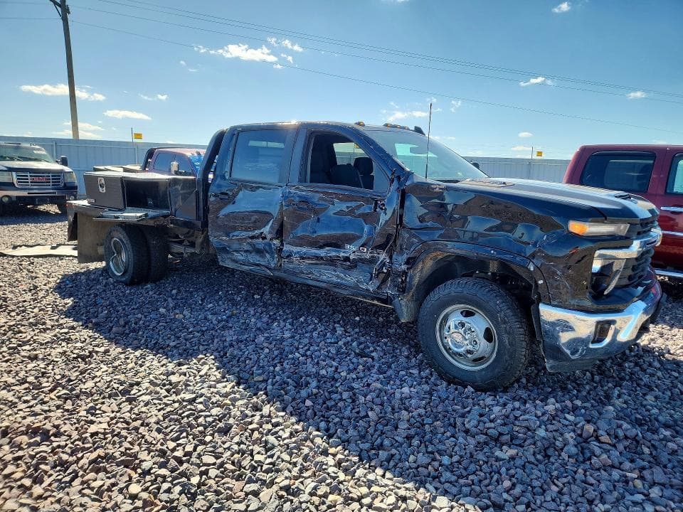 2025 CHEVROLET SILVERADO 4