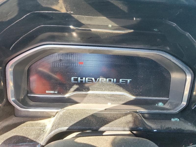 2025 CHEVROLET SILVERADO 9