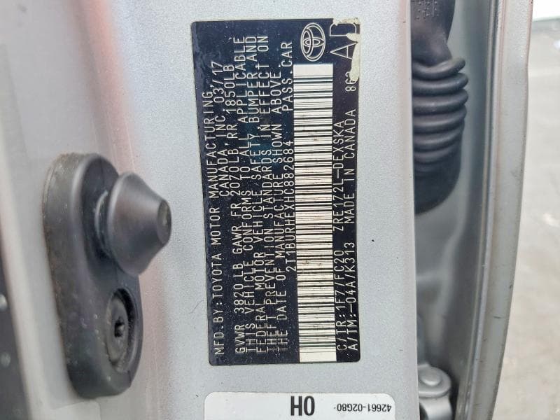 2017 TOYOTA COROLLA SE 12