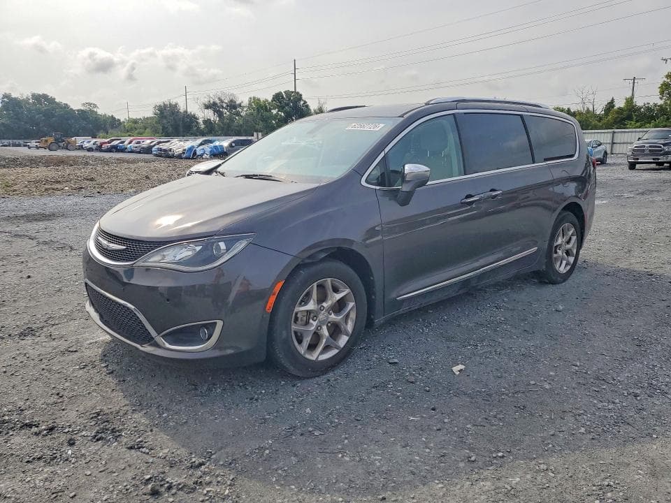 2017 CHRYSLER PACIFICA LIMITED - 1