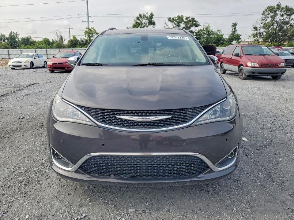 2017 CHRYSLER PACIFICA LIMITED 5