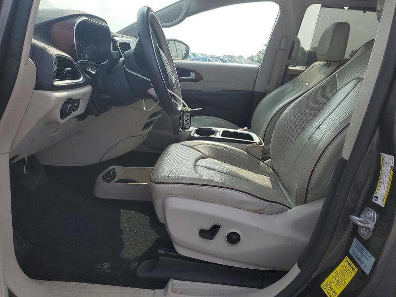 2017 CHRYSLER PACIFICA LIMITED 7