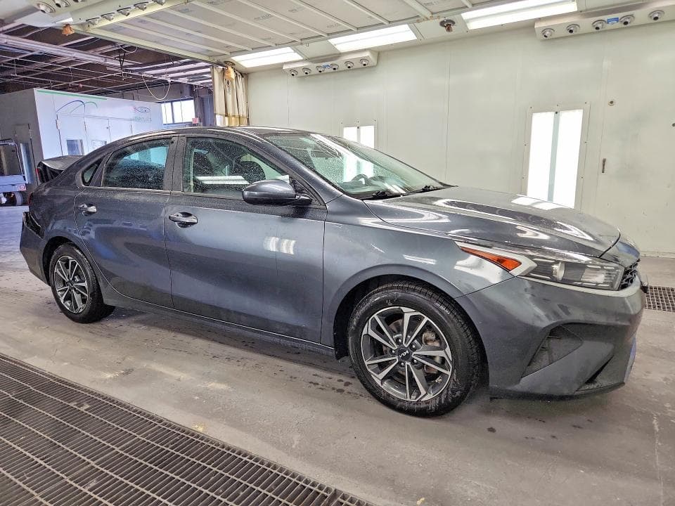 2023 KIA FORTE LXS 4