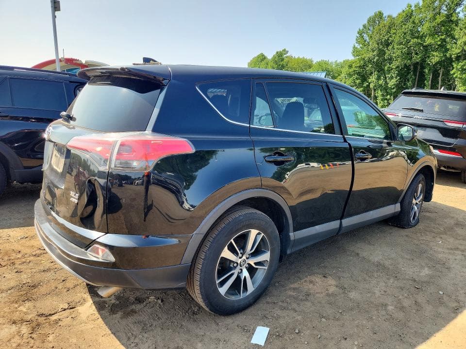 2018 TOYOTA RAV4 XLE XLE 3