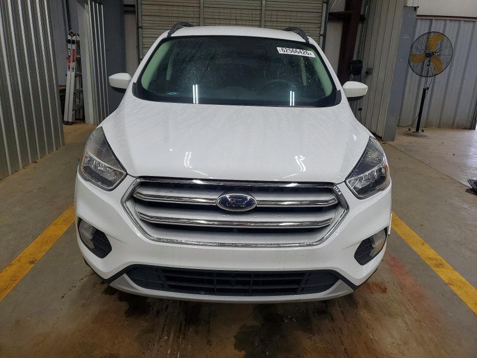 2018 FORD ESCAPE SE SE 5