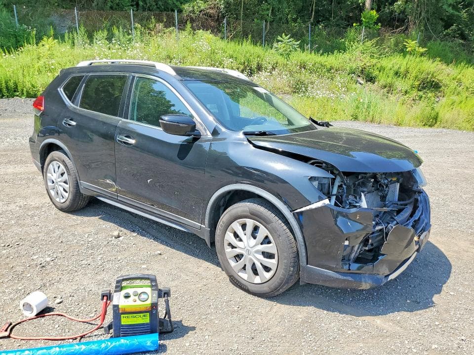2017 NISSAN ROGUE S 4